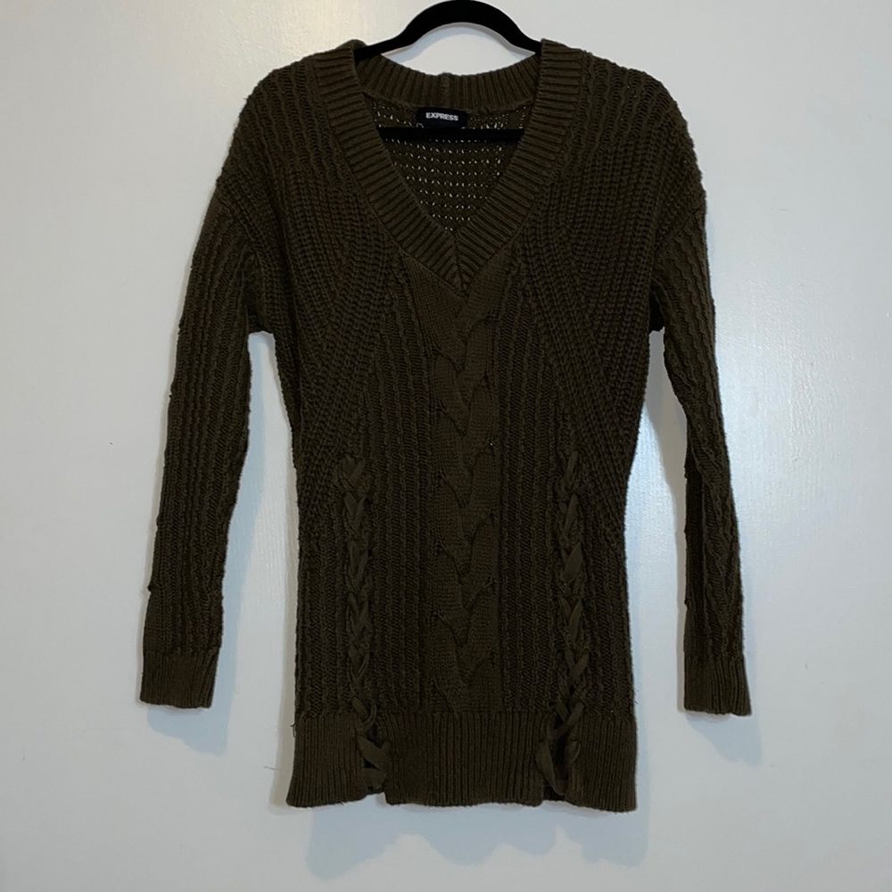 Express Cable Knit Sweater V-Cut Size XS Olive Green Color
